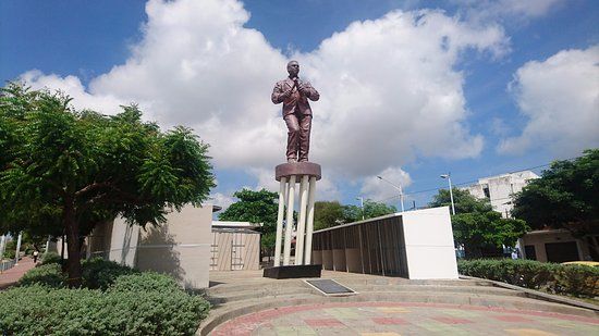 la Estatua del Joe Arroyo