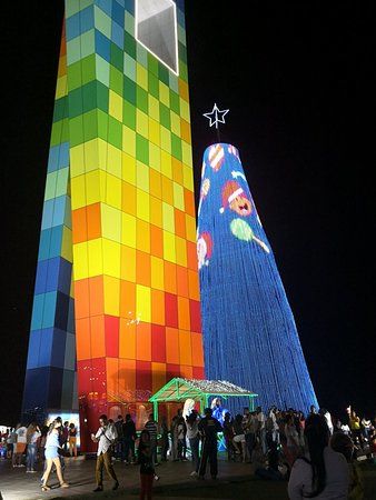 el Monumento Ventana al Mundo