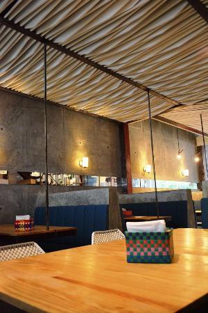 La Placita Burger Bar
